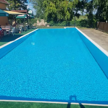Bed & Breakfast Taban Vendeghaz